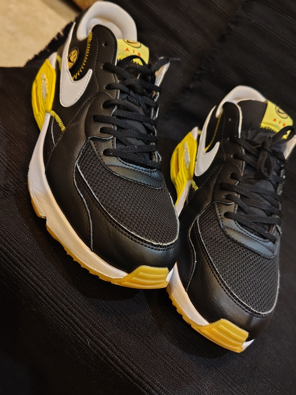 Nike Air Max 90 Go The Extra Smile